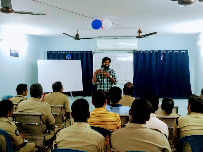 Spoken engish training institute in ameerpet hyderabad  for on line and off line,